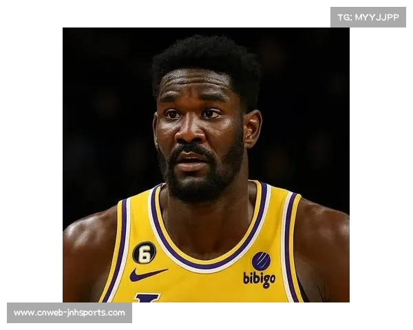 艾顿在湖人重生，攻防两端贡献显著